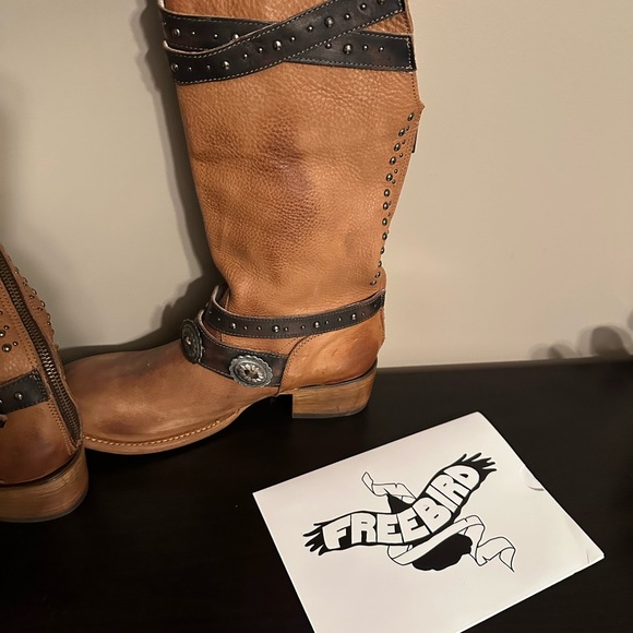 Freebird Garrison Tan Leather Boots with Black Straps - Picture 2 of 5